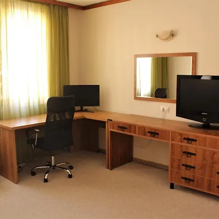 Cozy 1 Bedroom Self-catering Fully Equipped Flat In St Ivan Rilski With Free Services Apartment *